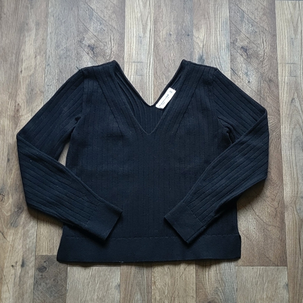 Abercrombie & Fitch Deep V Ribbed Sweater